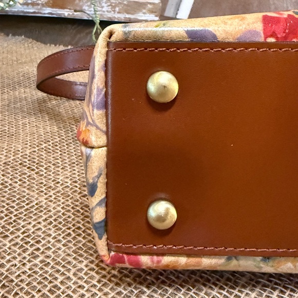 Patricia Nash Zelia Aegean Blooms Frame Convertible Bag - Picture 7 of 14